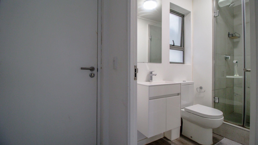 2 Bedroom Property for Sale in Zonnebloem Western Cape